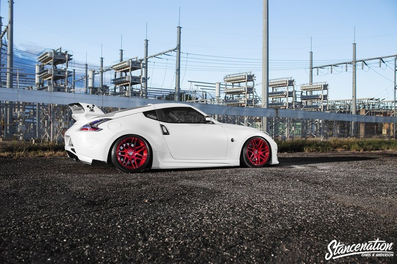 Nissan 370Z - 8