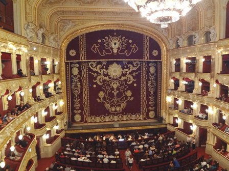 http://tindom.ru/2015/03/27/odesskiy-opernyiy-teatr/   !