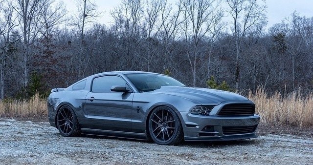 Ford Mustang - 3