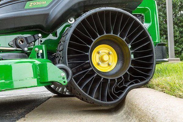 Встречайте Tweel от Michelin – шину, которая никогда не спустится.Пятнадцать лет назад компания ... - 3