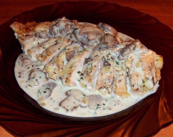 Куриные грудки в сметане,вкуснятина :).- 100г/86 ккал - Картофель 7 штукКуриная грудка 3 ...