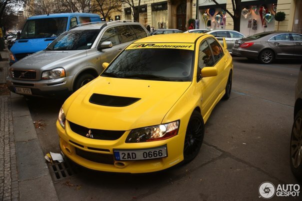 Mitsubishi Lancer Evolution IX