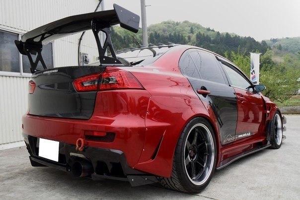 Mitsubishi Lancer Evolution X.