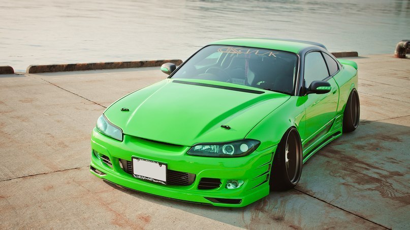 Nissan Silvia S15 static drop.