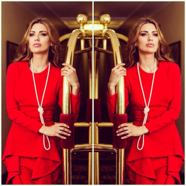 Red Is The New Black.#reddress #loveit #lookoftheday--------------#mewearing Yanina #dress #shooting ...