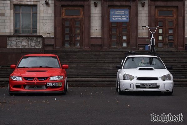 Mitsubishi Lancer Evolution VIII & Subaru Impreza WRX.