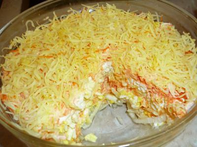 Салат «Французский».Получается быстро и очень вкусно. 2 яблока 4 варенных яйца 2 свежей моркови ... - 2