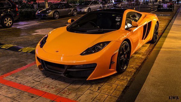 Mclaren MP4-12C
