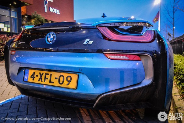 BMW i8 - 7