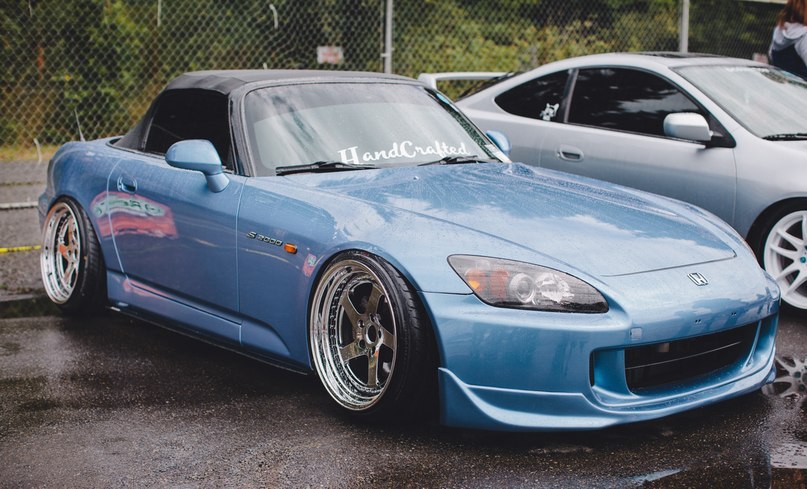 Honda S2000.