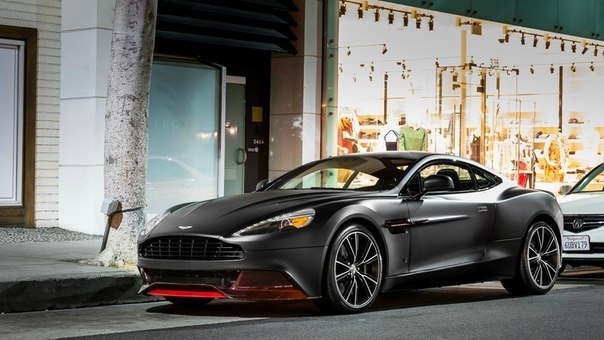 Aston Martin Vanquish