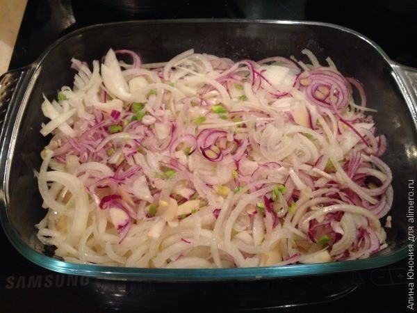 Мясной пирог за 15 минут.Ингредиенты:Начинка:Мясо (свинина) – 400-500 гЛук репчатый – 2 шт.Картофель ... - 8