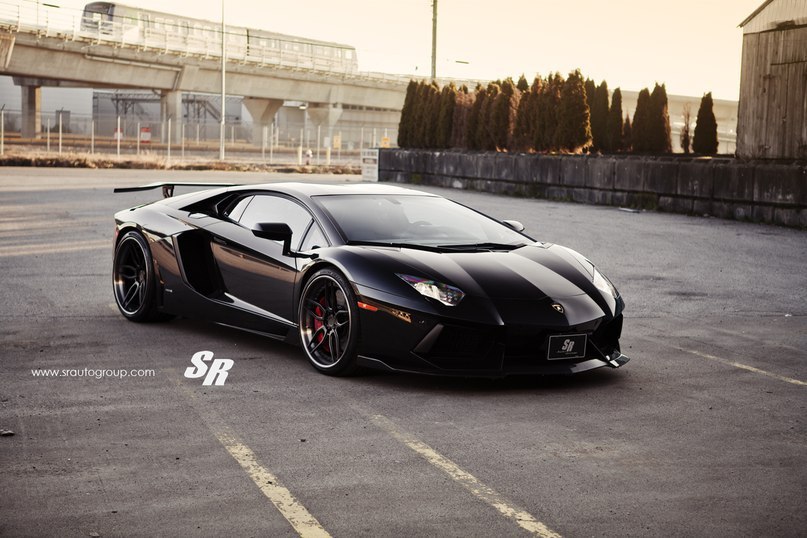 Lamborghini Aventador LP700-4. - 5