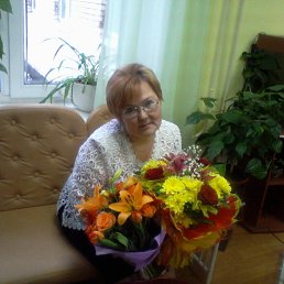 Elena, 58, -