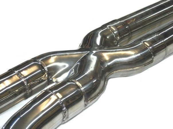 Впуск/выпуск.Двигатели М-Power всегда отличались большей удельной мощностью (л.с./литр) по ... - 3