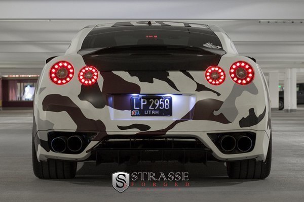 Nissan GT-R