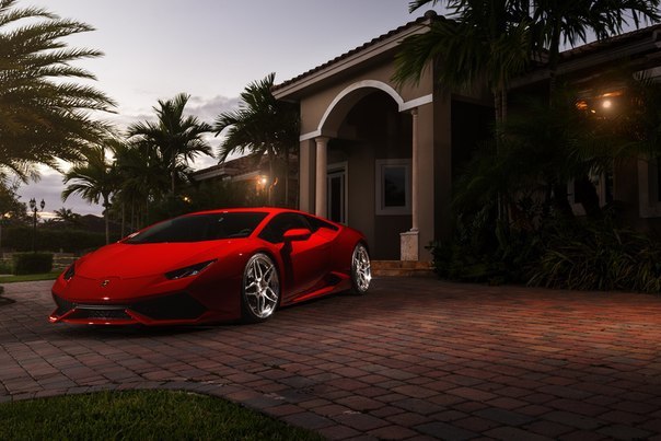 Rosso Mars Lamborghini Huracan Poses on ADV.1 Wheels. - 4