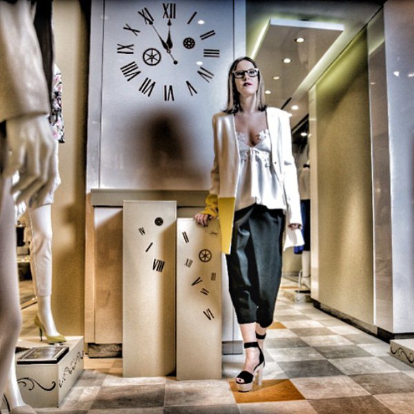 @tsum_moscow inside @chloe     -      ...