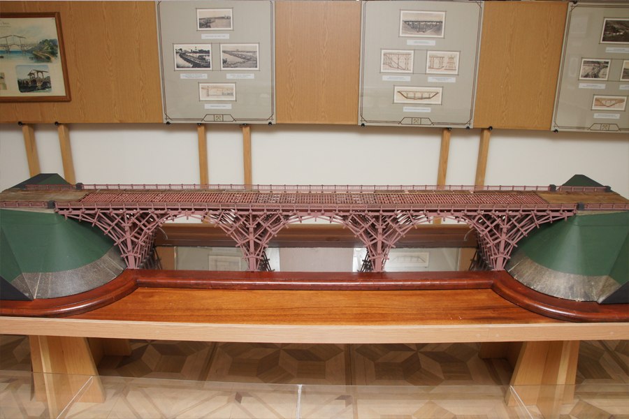 Музей мостов выставка. Ярмарка мосты. Музей внутри тауэрского моста. Ярмарка мосты. Цум кузнецкий мост 2022.