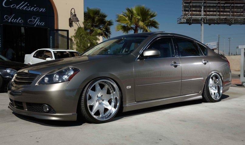 Infiniti M.