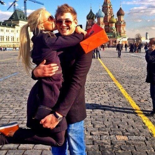 Очень редко встречаешь людей, с кем тебе действительно хочется быть рядом.