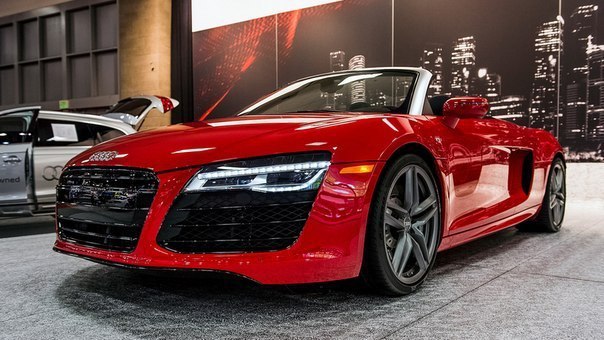 Audi R8