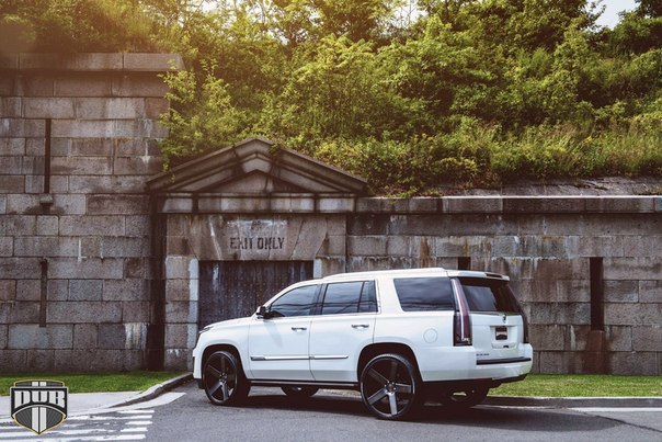 Cadillac Escalade On 26-Inch DUB Baller Wheels - 7