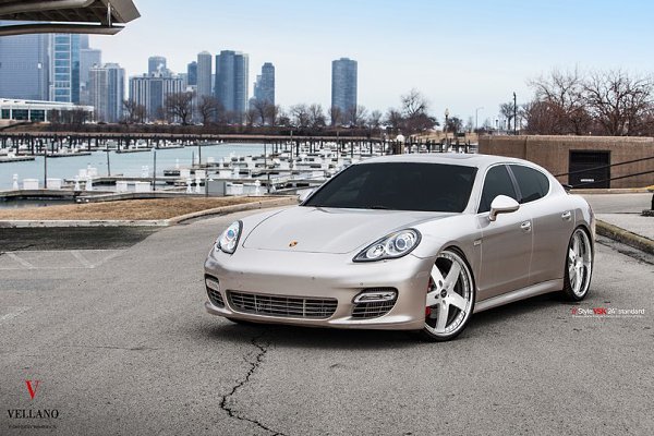 Porsche Panamera Turbo. - 5