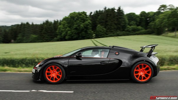 Bugatti Veyron Grand Sport Vitesse World Record Car - 2