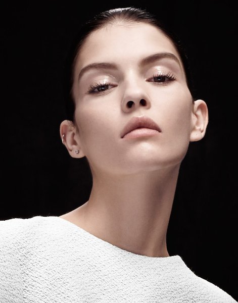 By Manolo Campion For Neue Journal - 7