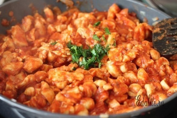 Лазанья с куриной грудкой и творогом.На 8 порций понадобится:Макаронные изделия Lasagne - ... - 4