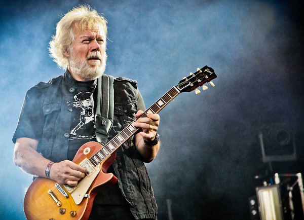     : 27  1942     (Randy Bachman) -   ...