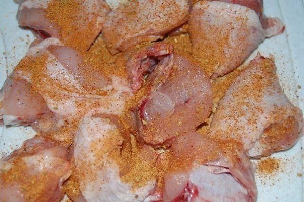Курица в кефире.Продуктов минимум, а вкус - ну просто изумительный!Ингредиенты:- 1 курица- 0,5-0,75 ... - 3