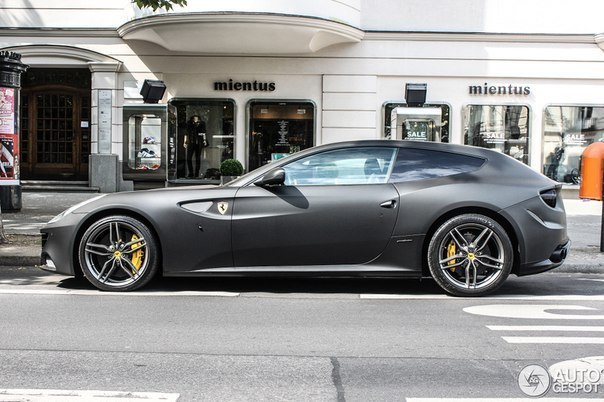 Ferrari FF. :  : 12   : ... - 4