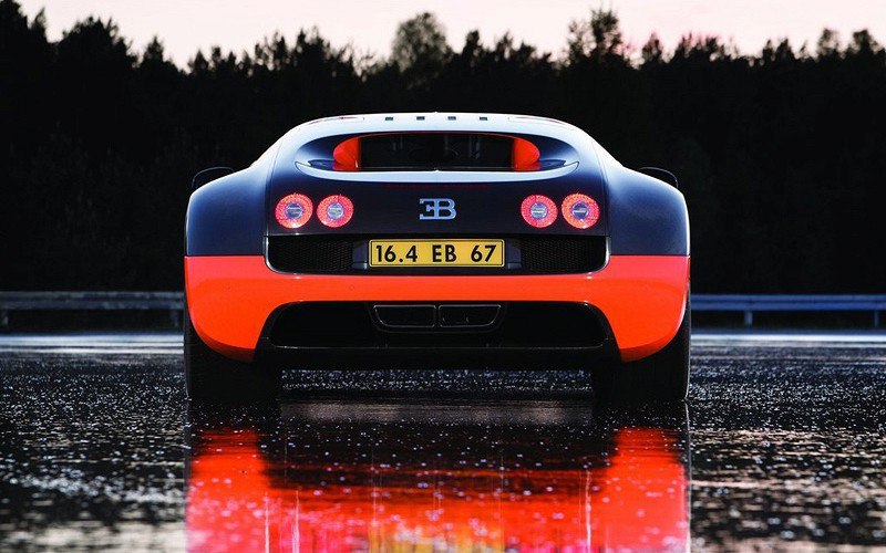 Bugatti Veyron. - 2