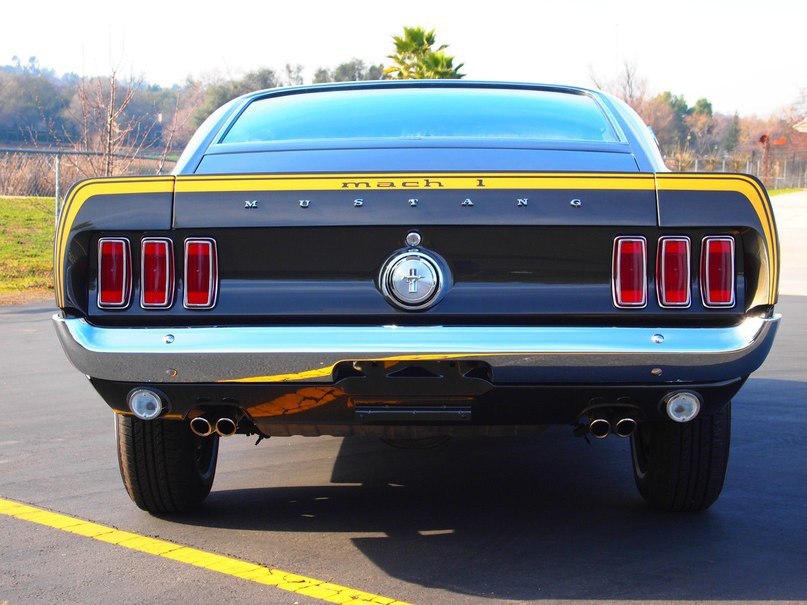 1969 Ford Mustang mach 1 - 2