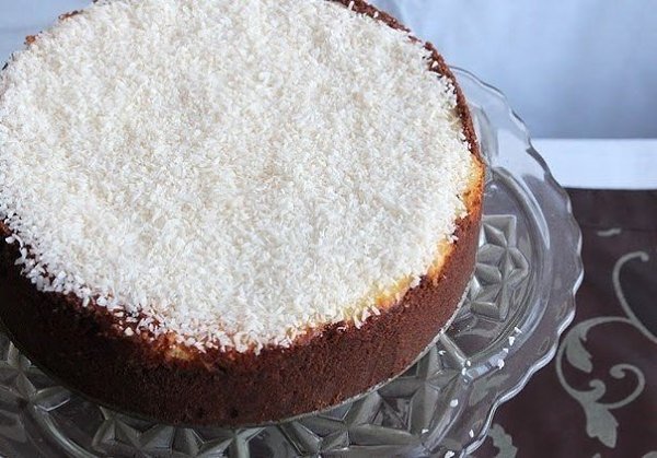 Кокосовый чизкейк с кусочками ананаса.Ингредиенты:300 г шоколадного печенья75 г сливочного масла600 ... - 2