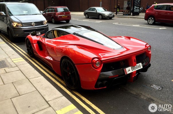 Ferrari LaFerrari - 4