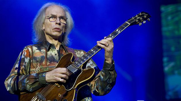     : 8  1947     (Steve Howe) -  , ...