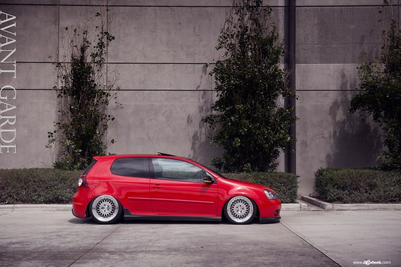 Volkswagen Golf Mk5. - 3