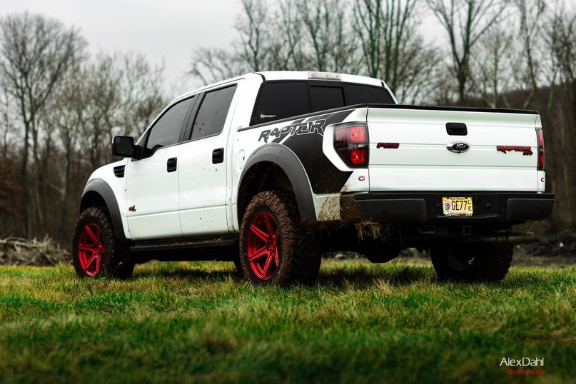 Ford F-150 SVT Raptor. - 4