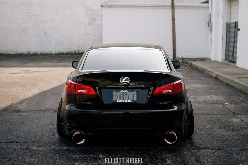 Lexus IS350 - 6