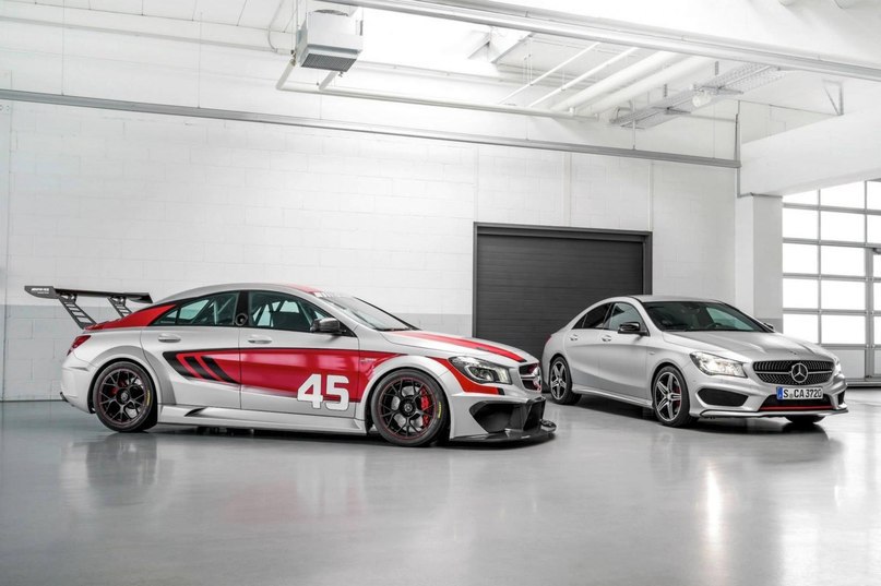 Mercedes CLA 45 AMG Racing Series.