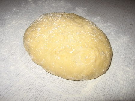 ШАНЕЖКИ С МЯСОМ! Ингредиенты: 250 г творога, 2 яйца, 1 ч.л. соды гашен. уксусом, 2 стакана муки, 2 ... - 2