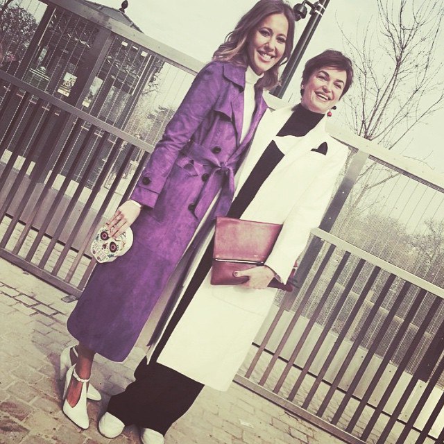 Karina-woman who always inspires me!:) after @louisvuitton show photocredit @karinadobrotvorskaya