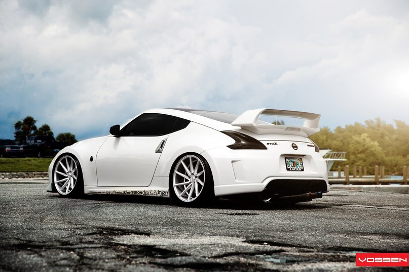 Nissan 370Z. - 7