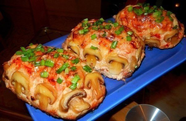 Куриное филе с фаршем,перцем,и грибами. Филе курицы (или индейки, или свинины) – 400 грамм; Мясной ...