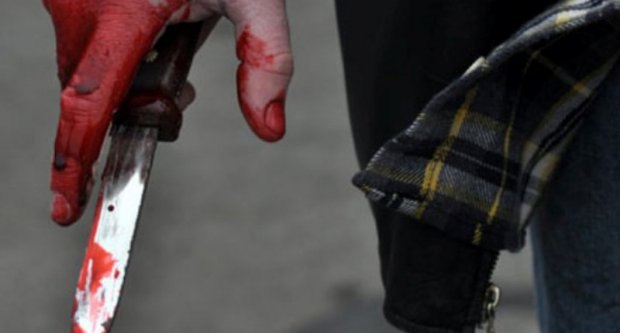 В нем лаконично всё и кратко, Вот – лезвие, вот рукоятка. Убей им или что очисти, Он – ничего без ...