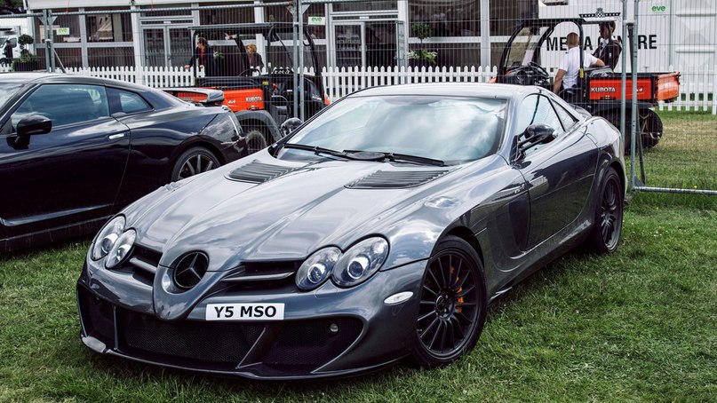 Mercedes Benz McLaren SLR