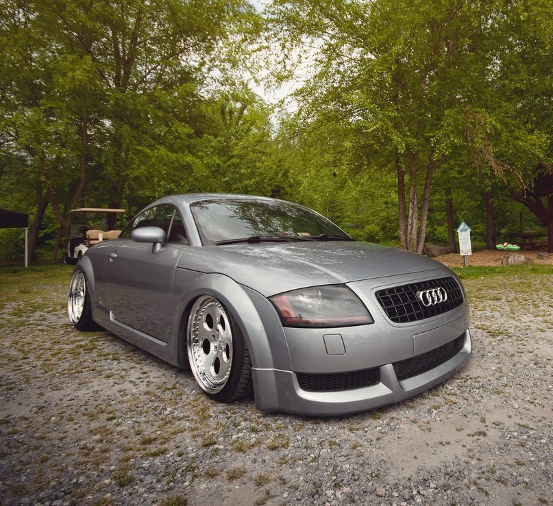 Audi TT.